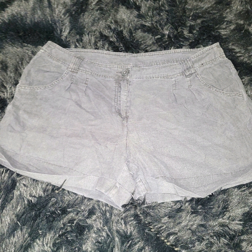 🔥2 for$40🔥 Dorthy Khaki Shorts Sz14